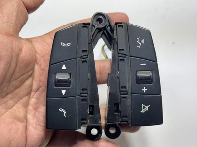 Interruptor de controle de áudio 2015-2022 RAM PROMASTER 1500 FABRICANTE DE EQUIPAMENTO ORIGINAL 60930481 - Imagem 1 de 4