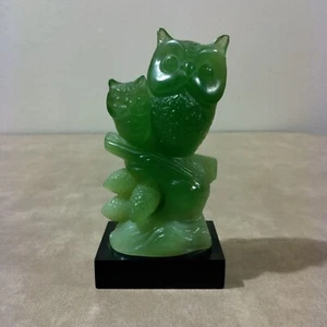 Vintage WONY Ltd. Translucent Green Faux Jade Owls Figurine - Italy - Picture 1 of 7
