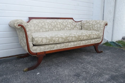 Duncan Phyfe 1940s Mahogany Hand Carved Tapestry Sofa Couch 3608 Cover