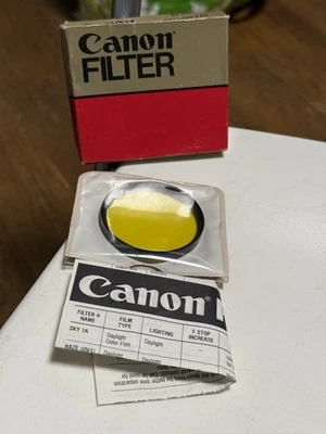 Genuine Canon 55mm Yellow 2 (3) Camera Screw-In Lens Filter - Image 1 of 4