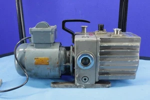 Leybold-Heraeus D4A Trivac Vacuum Rotary Vane Pump - Picture 1 of 7
