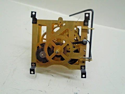 Unbranded Cuckoo Clock Movement (Repair or Restoration Only) Cover