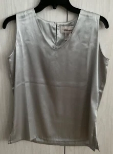 NWOT Worthington Grey Satin Top Sleeveless V-Neck 100% Polyester Women 4/6 S/P - Picture 1 of 8