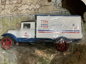 1931 Hawkeye Motor Truck Bank 1992 Ertl #4 - Bild 1 von 3