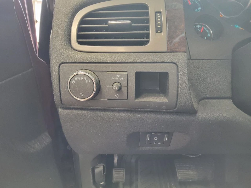 Interruptor de faros YUKON XL 1500 2011 450291 Foto 1 de 1