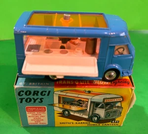 1960's Corgi #471 Smith's-Karrier MOBILE CANTEEN Van in Original Box - NM - Picture 1 of 7
