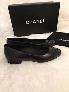 Chanel zerknittertes Kalbsfell mit Patentkappe Zehenpartie - Bild 1 von 3