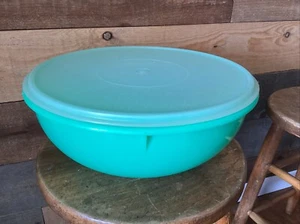 De Colección Tupperware #274 Tazón de Mezcla Grande Fix 'N' - Verde Jadeíta con Tapa - T43 - Imagen 1 de 8