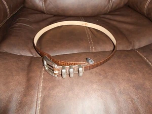 BRIGHTON Brown Leather Belt With Silver Tone Belt Buckle Size Medium 30 - Picture 1 of 3