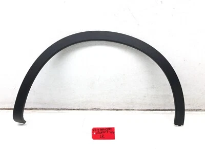 Maserati Levante 2017-2022 conductor izquierdo guardabarros trasero arco de rueda moldura acampanada OEM Foto 1 de 4