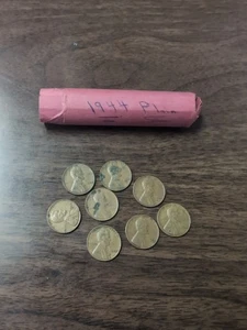 1944 P Lincoln Wheat Penny Roll. - Picture 1 of 2