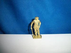 MUSKETIER #2 Messingfigur Kinder Überraschung Metall Soldat Figur BETRUG DEUTSCHLAND - Bild 1 von 4