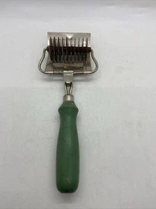 Antik Vintage Nudelschneider Schneider grün Holzgriff Deutschland - Bild 1 von 13