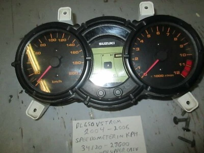 Conjunto velocímetro Suzuki DL650 VStrom 2004-2006 34120-27G00 / 34150-27G00 Foto 1 de 4