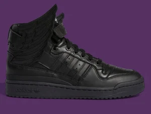 Size 5 ( BIG KIDS ) - adidas Wings 4.0 x Jeremy Scott Core Black 2022 - Picture 1 of 5