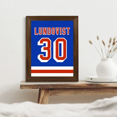 Foto de camiseta brillante HENRIK LUNDQVIST NEW YORK RANGERS 8,5X11 Foto 1 de 2