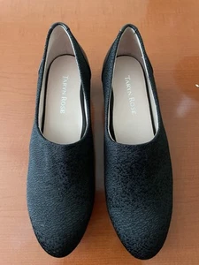 Taryn Rose Women's Size 7 Black Pumps, Style Fiona - New in box - Picture 1 of 9