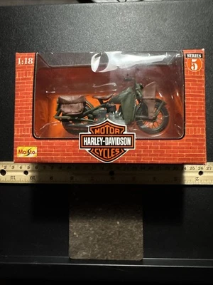 Harley Davidson Maisto 1942 WLA Flathead 1:18 Die Cast Series 5 #31360 Foto 1 de 4