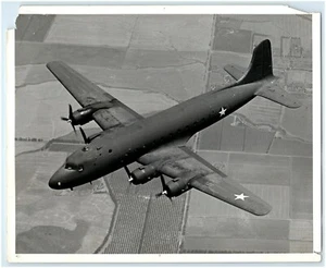 1940s ORIGINAL 8x10 OFFICIAL DOUGLAS AIRCRAFT PHOTO C-54 SKYMASTER TRANSPORT 1F5 - Picture 1 of 2