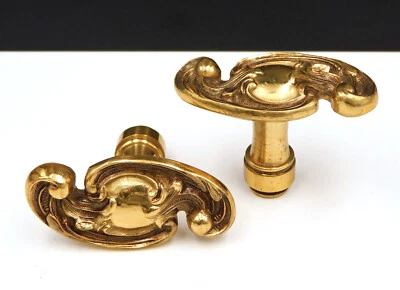 ▨7X7mm Lot 2 Ancien Bouton de Porte ou Fenêtre en Bronze, Poignée style Louis XV - Photo 1/4
