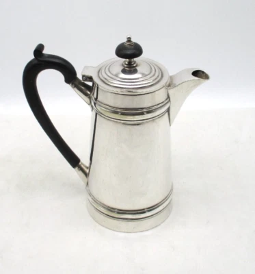 A Good Small 19th Century Silver Plated Biggin / Coffee Jug - Martin Hall - Image 1 of 4