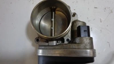 Cuerpo del acelerador cupé para BMW 330i 375362 01-06 Foto 1 de 4