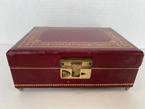 Vintage Schmuck Spieluhr weinrot mit Goldakzenten Fuß FUNKTIONIERT! 8X6X3 - Bild 1 von 8