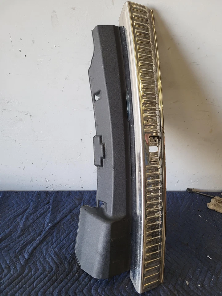 Rear Trunk End Sill Plate Panel Used OEM 2022 AUDI SQ8 20-23 - Image 1 of 4