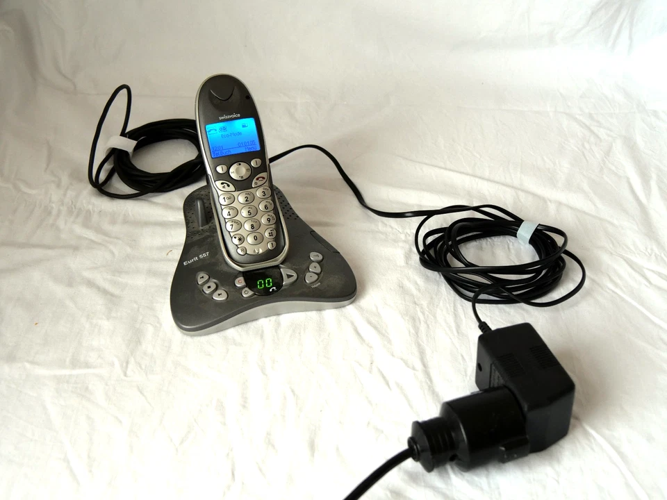 Swissvoice Eurit 557 DE ISDN Schnurlostelefon mit Anrufbeantworter/ Basisstation - Bild 1 von 3