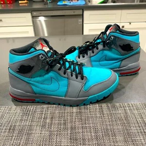 Nike Air Jordan 1 Trek - Picture 1 of 10