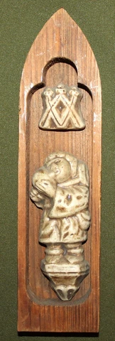 Vintage hand made wood/ceramic figurine wall decor plaque Cover