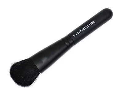 MAC Extra Dimension Split Brush ~128SE~ Short Handle Brush Full Size [NWOB] - Image 1 of 4