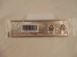 ASUS 13020-00025100 I/O Shield For LIB75A Sealed New 15-5 - Afbeelding 1 van 2