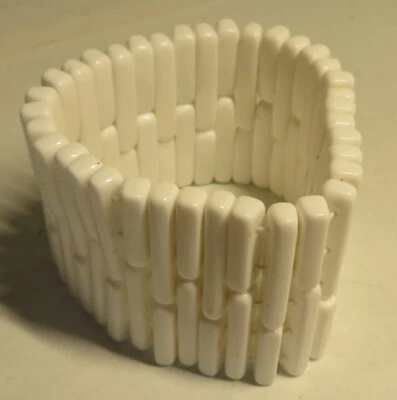 Brazalete elástico vintage de plástico blanco de 2" de alto usado brazalete tamaño 2 cuentas rectán Foto 1 de 4