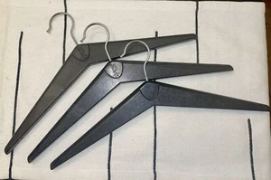 Vogel Peterson Vintage Set Of 3 Black Plastic Clothes Hangers Advertising MCM - Picture 1 of 6