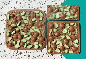 Mint Aero 100% Belgian Chocolate Slab Bar. Chocolate Gift. Treat. - Picture 1 of 10