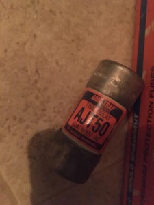 One GOULD SHAWMUT AJT50 AMP-TRAP 2000 50A 50amp 600 VAC TIME DELAY FUSE CLASS J - Picture 1 of 3