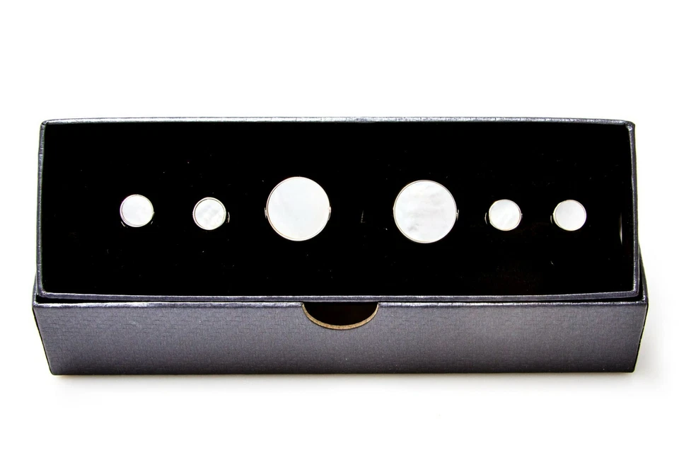 Juego de esmoquin de gemelos y tachuelas madreperla MRCUFF en caja de regalo de presentación Foto 1 de 4