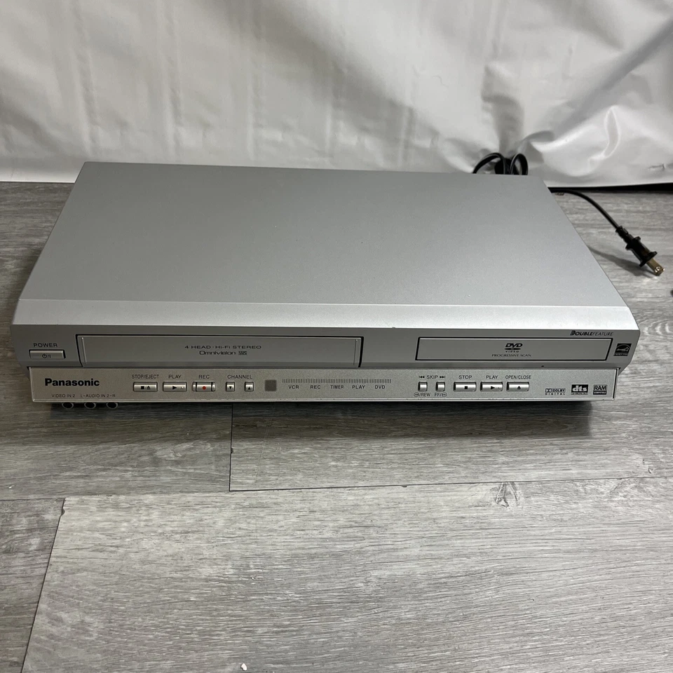 Panasonic VCR VHS and DVD Combo Player PV-D4735S Video Recorder Tested Works! - Image 1 of 4