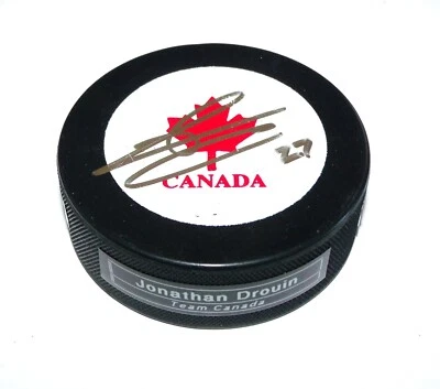 Disco de hockey autografiado por Jonathan Drouin Tampa Bay Lightning A3946 Foto 1 de 2