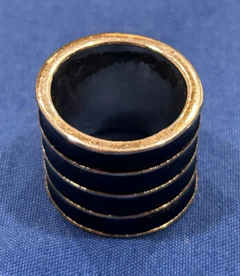 Anillo a Rayas Chapado en Oro Blanco 10k Esmalte Negro Talla 5.5 Probado con Ácido Foto 1 de 3