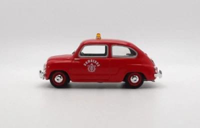 SOLIDO SEAT 600D 1966 'BOMBEROS' MINT CONDITION 1:43 - Image 1 of 4