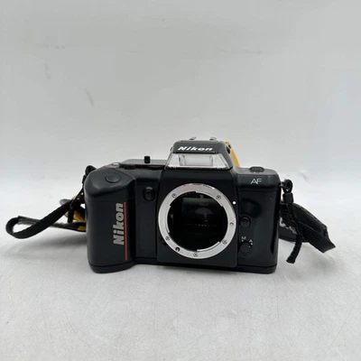 Solo cuerpo de cámara fotográfica Nikon N4004 SLR Foto 1 de 4