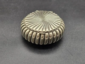 Vintage Art Deco Trinket Box/Geometric Perpetual Motion Design/UK/early 20th c - Picture 1 of 11