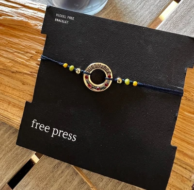 NORDSTROM FREE PRESS QUEEN BEE Stacking Bracelet Red Rhinestones Beads EUC - Image 1 of 4