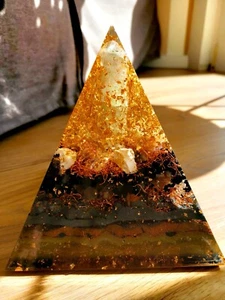 Orgon Pyramide  - Bild 1 von 4
