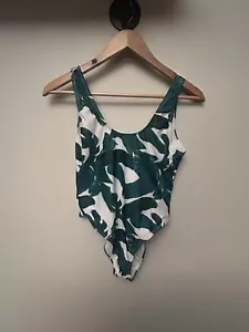 Boohoo Green Floral One Piece High Cut Swimsuit US Size 6 - Picture 1 of 9