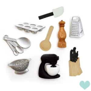 DRESS IT UP Buttons In The Master Chef 6539 - Mixer Cake Tin Embellishments - Picture 1 of 2