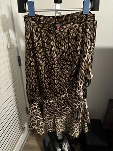 Neu Vince Camuto High Low Faux Wickel Modi Leopardenmuster Rock 1X - Bild 1 von 8