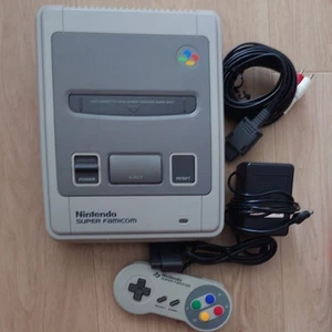 Consola de sistema Nintendo Super Famicom 1CHIP-01 con mando y cables s1248 - Imagen 1 de 3
